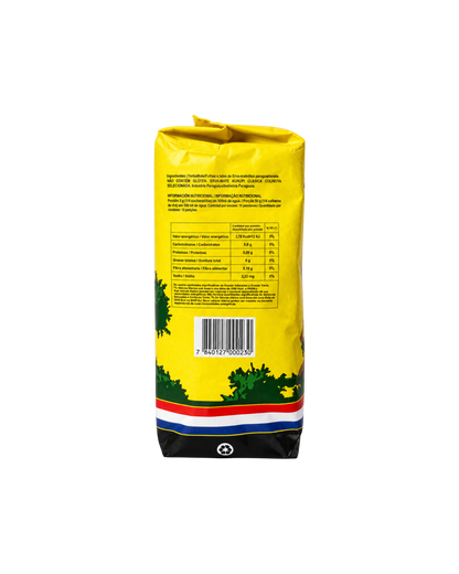 Parte trasera del paquete de 500g de yerba mate Mate Club Kurupí Tradicional con información nutricional y código