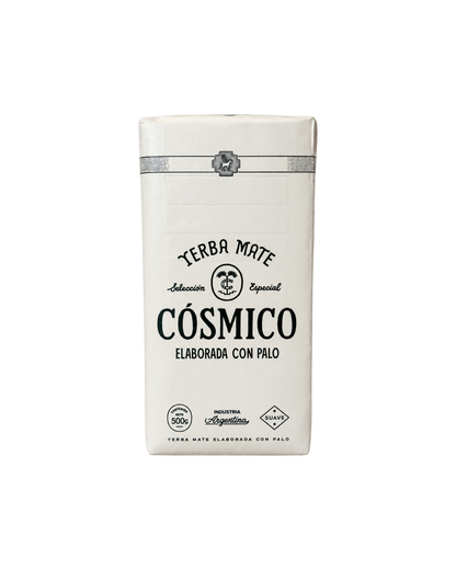 Paquete de 500g de yerba mate Cósmico de Mate Club, con diseño minimalista blanco, baja en polvo y estacionamiento natural.