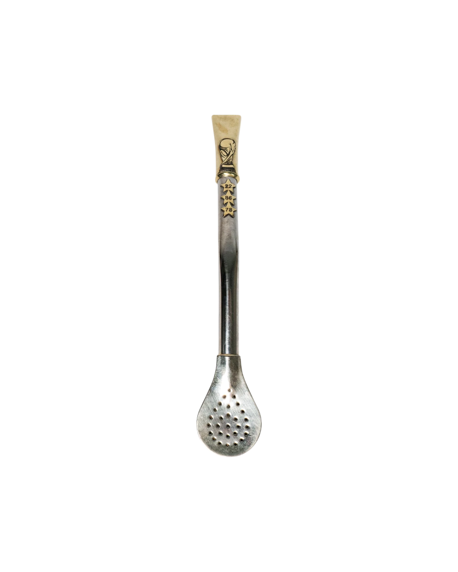 Bombillón de alpaca Mate Club edición Copa del Mundo con detalles en bronce y tres estrellas. Pico plateado.