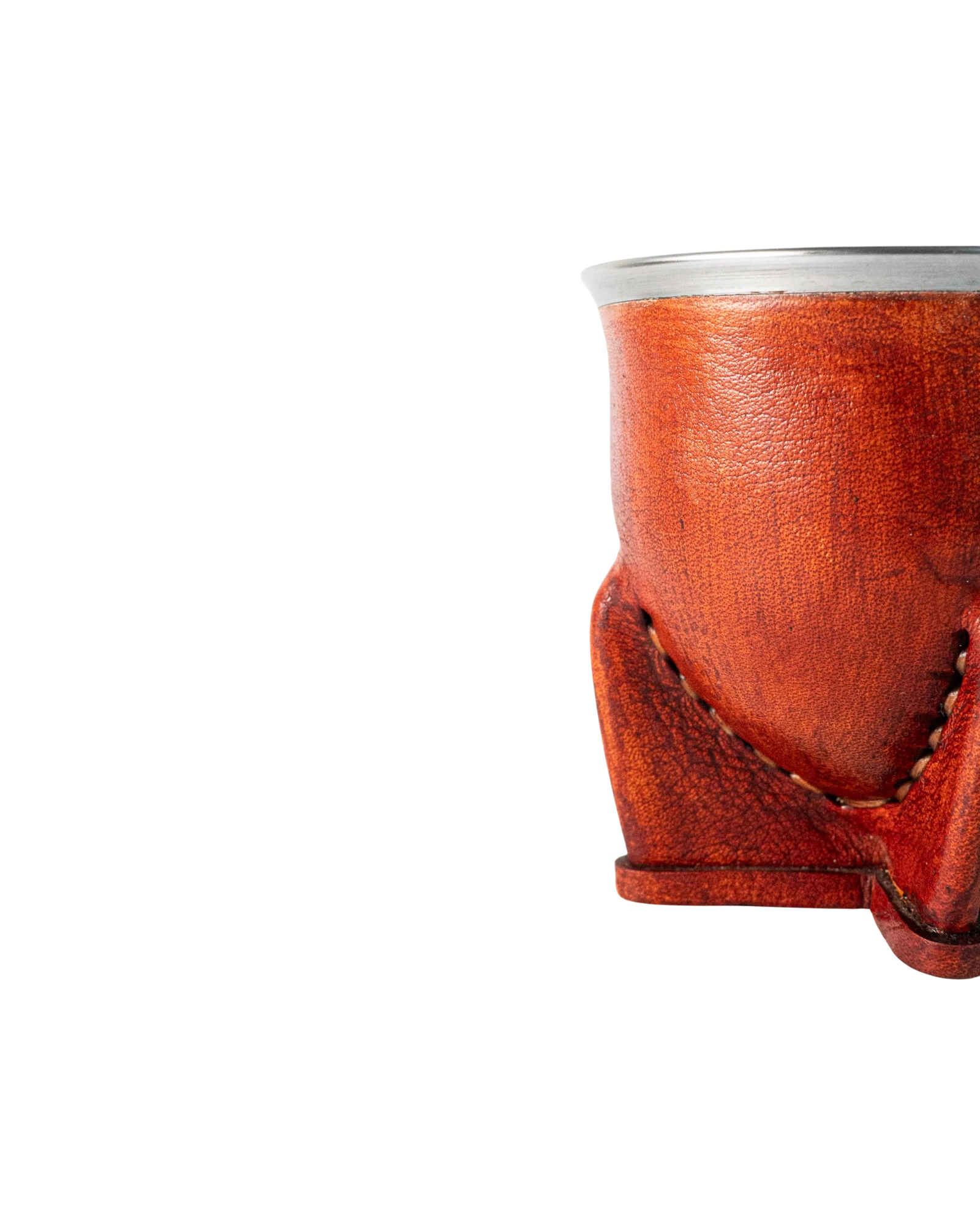Mate Camionero de calabaza natural forrado en cuero vacuno con virola de acero inoxidable. Mate Club.