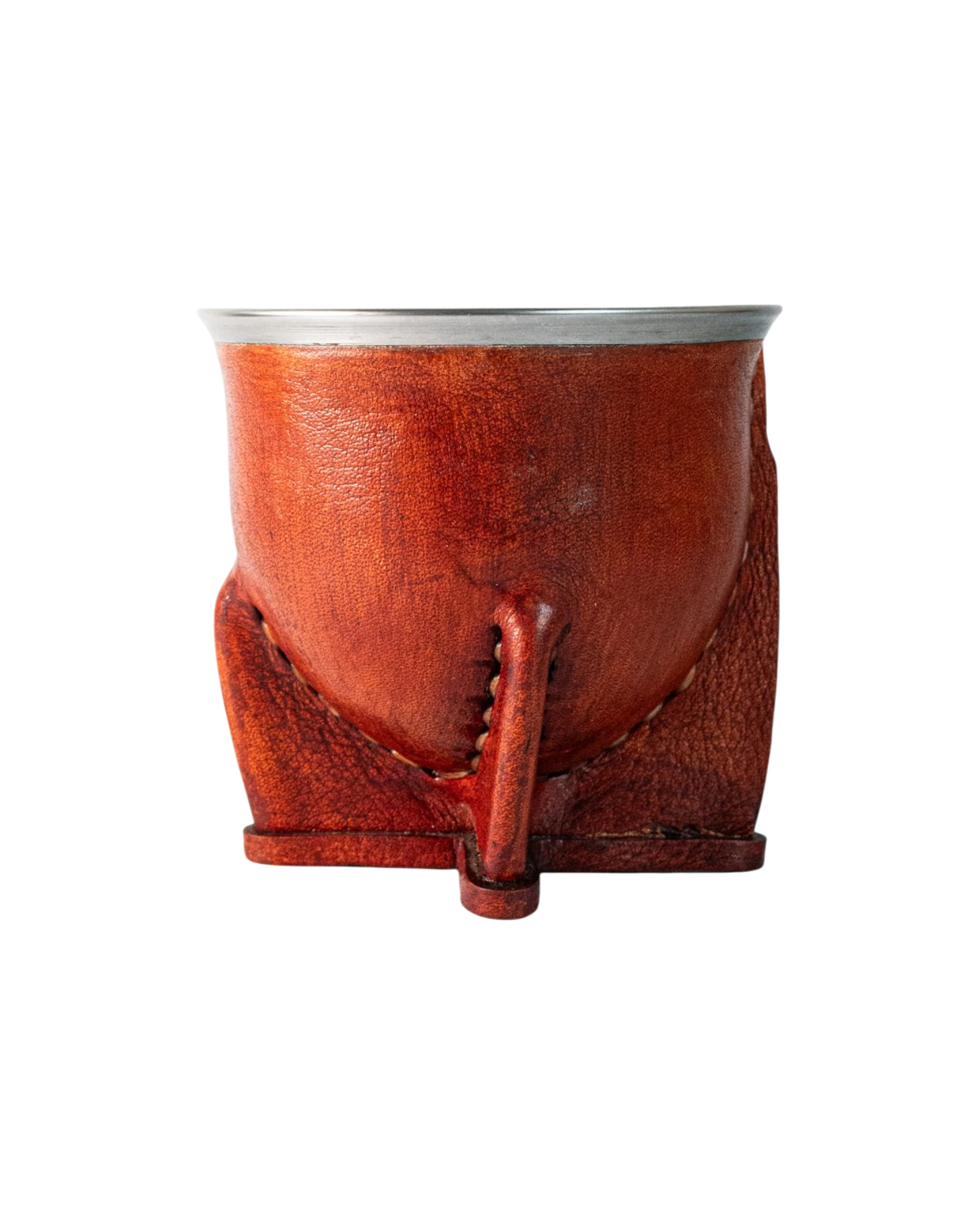 Mate Camionero de calabaza natural forrado en cuero vacuno marrón con virola de acero inoxidable. Mate Club.